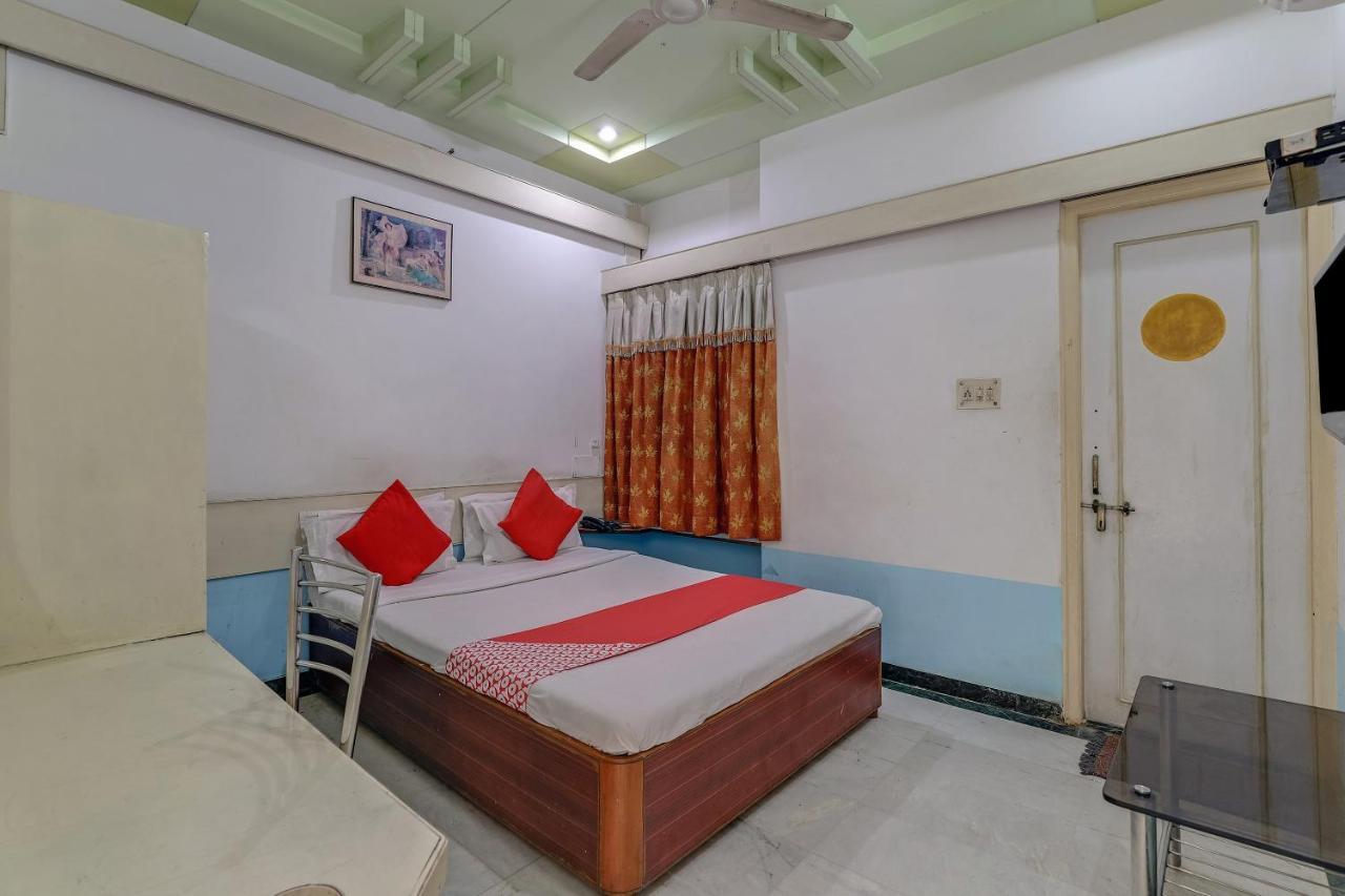 Flagship 79318 Hotel Bansal Vadodara Exterior foto